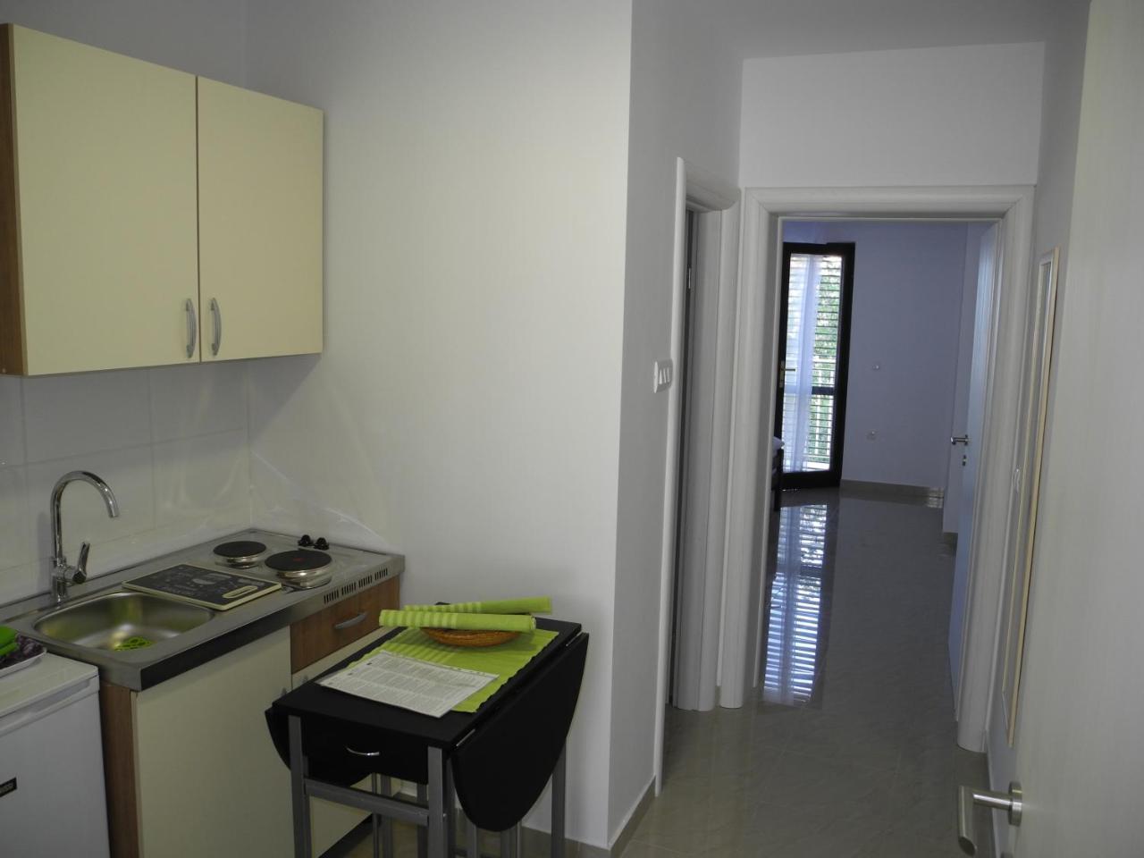 Apartments Nives Crikvenica Extérieur photo