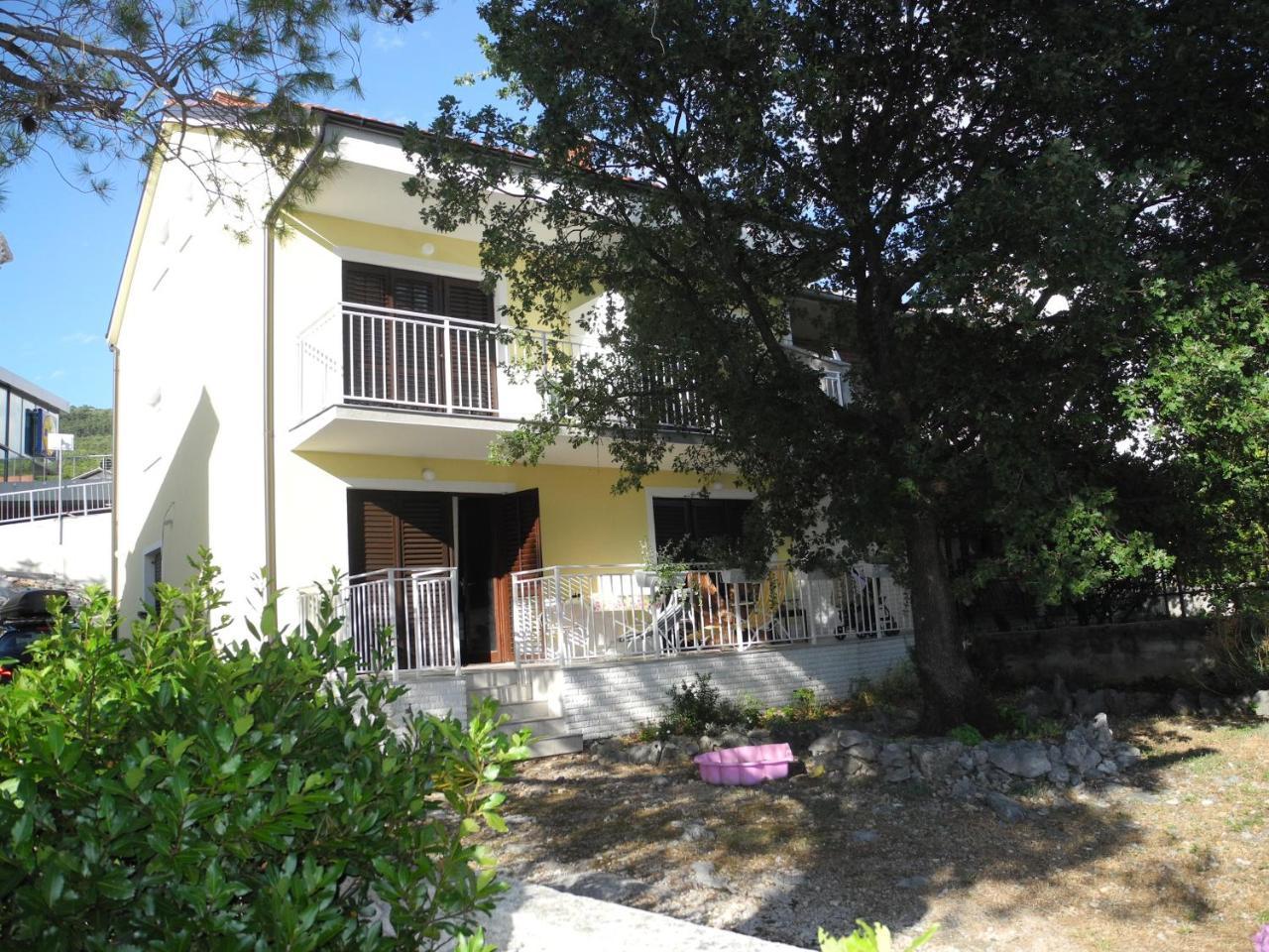 Apartments Nives Crikvenica Extérieur photo